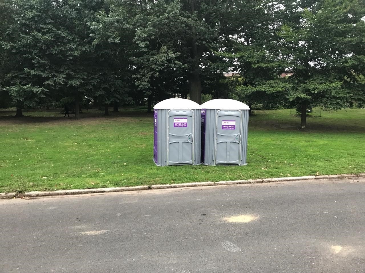 handicap porta potty