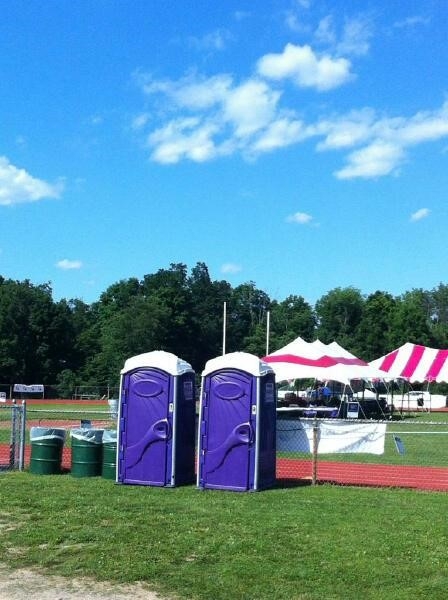portable restrooms for event
