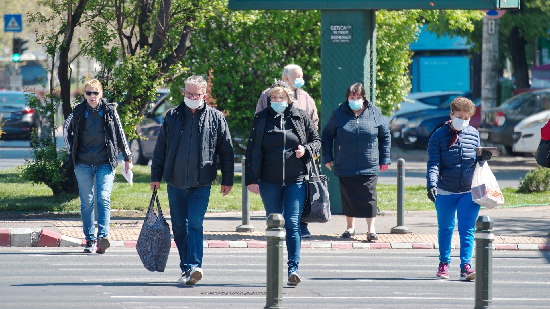 seniors wearing masks