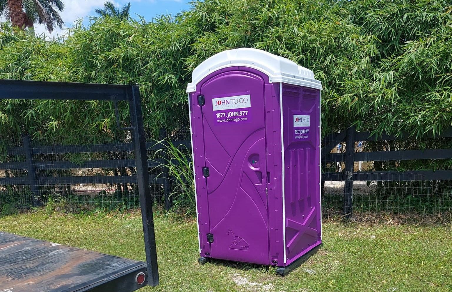 porta potty on grass in Florida