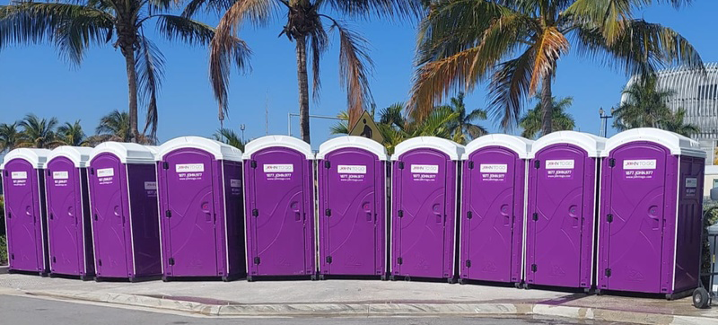 row out outdoor bathrooms for event
