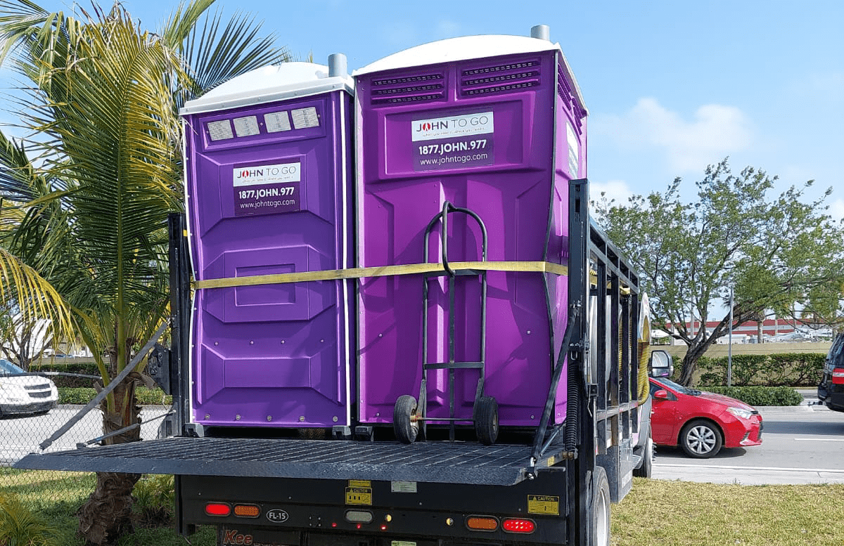 delivery of porta potty rental