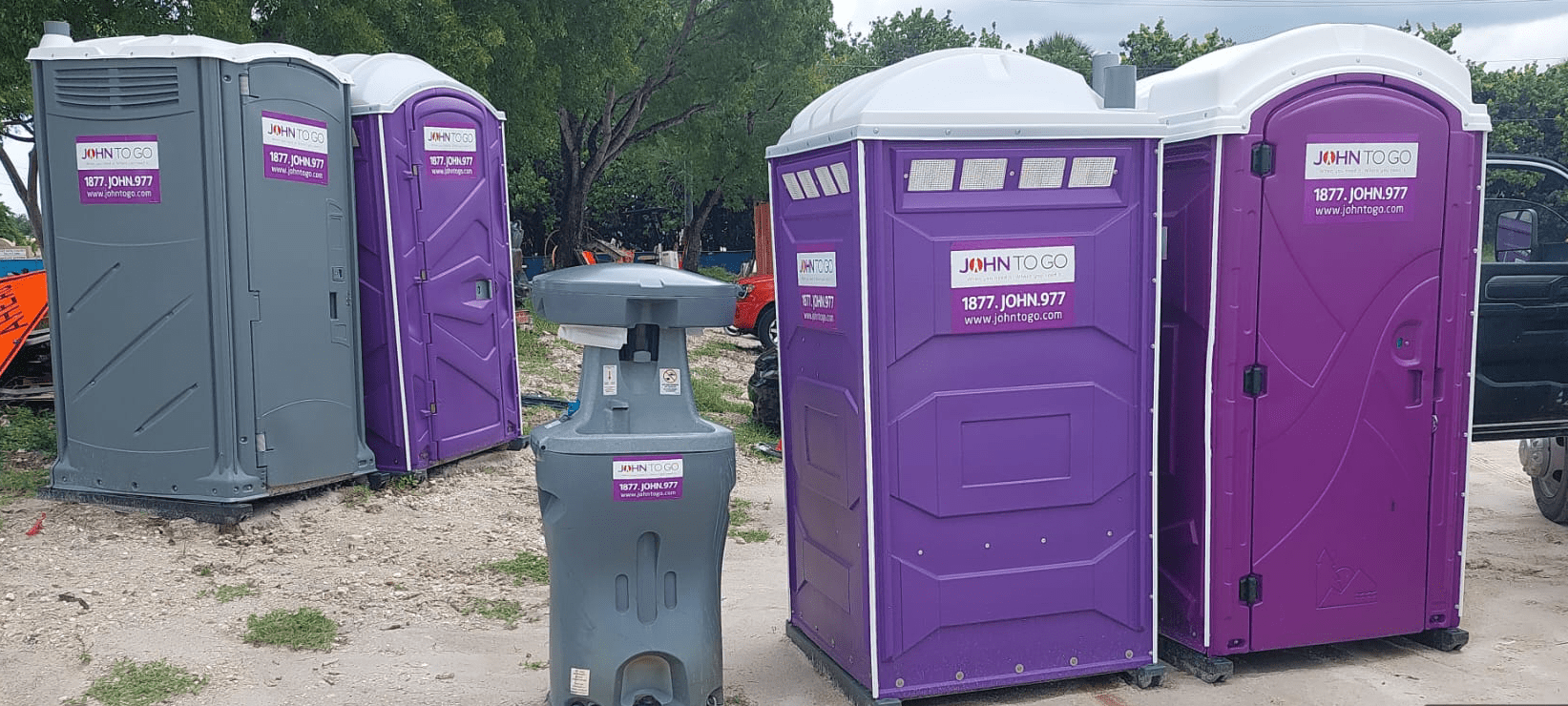 porta potty rental units and handwashing station