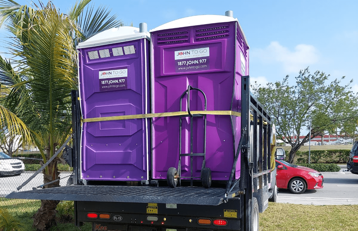 portable bathroom rental near Sarasota City