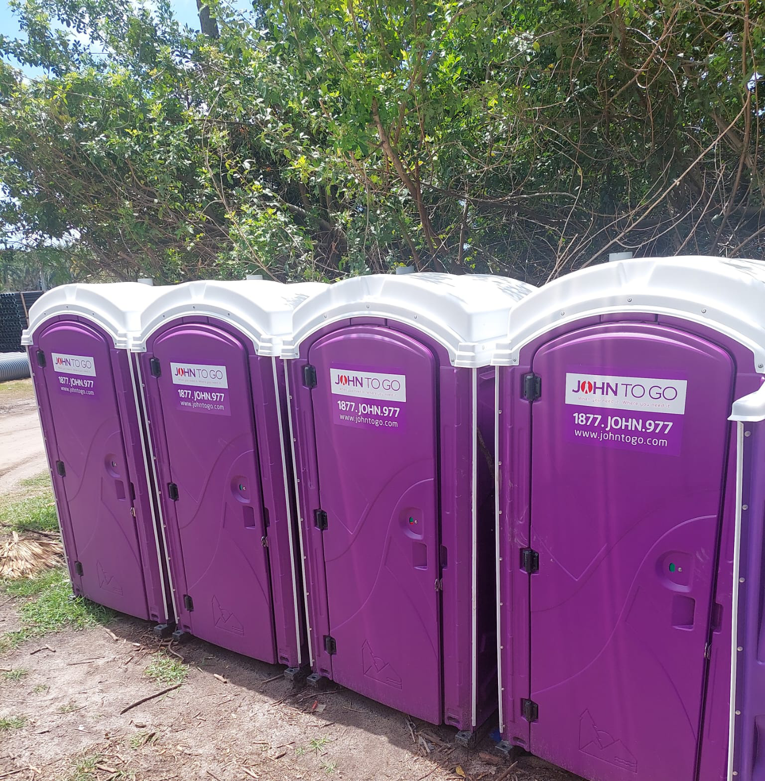 easy porta potty rental