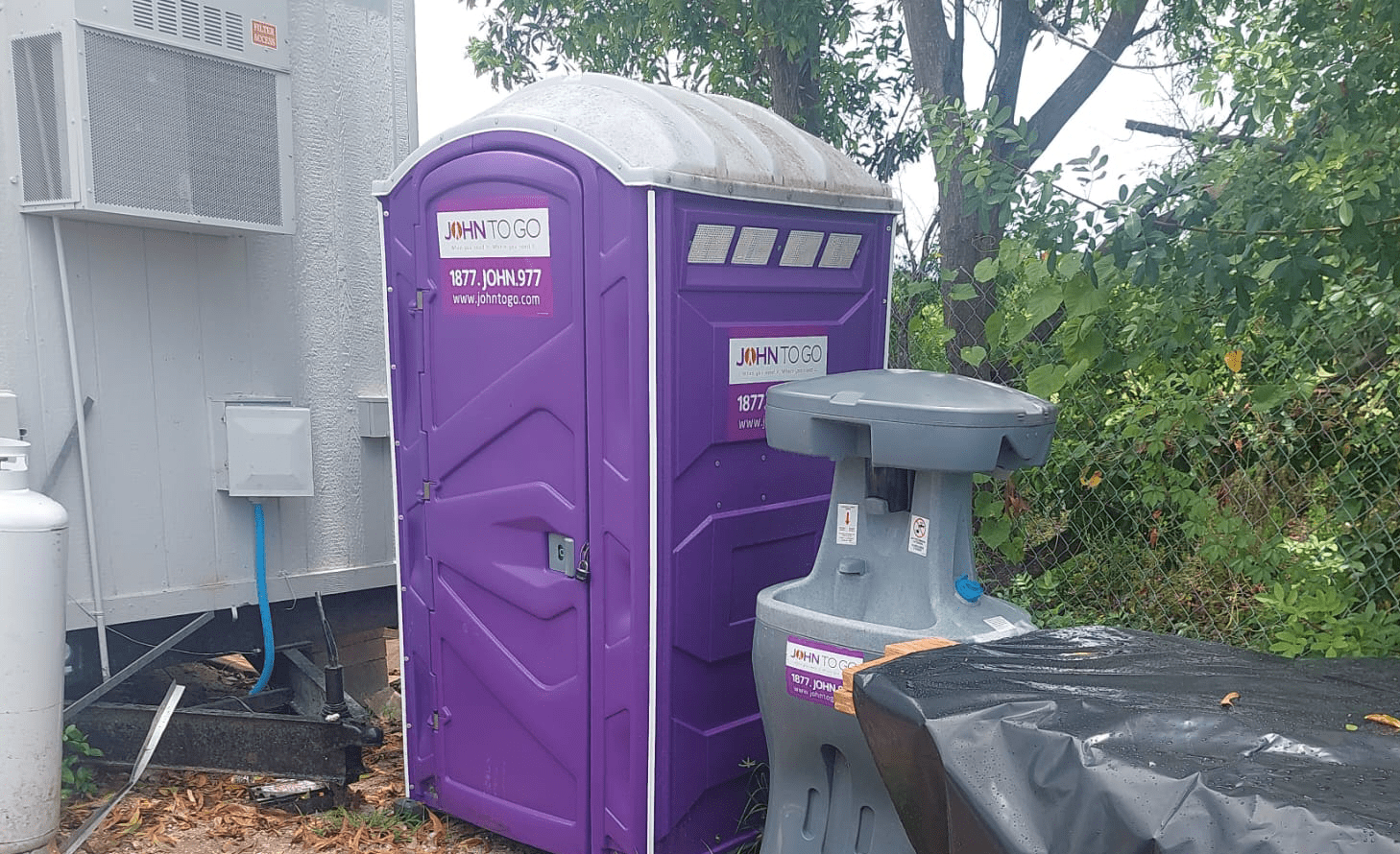 portable bathroom in Florida