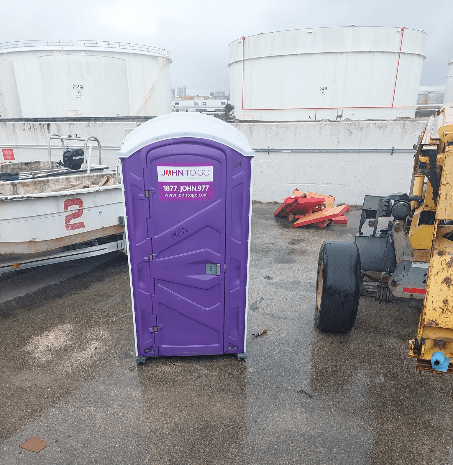 reliable portable toilets near the port