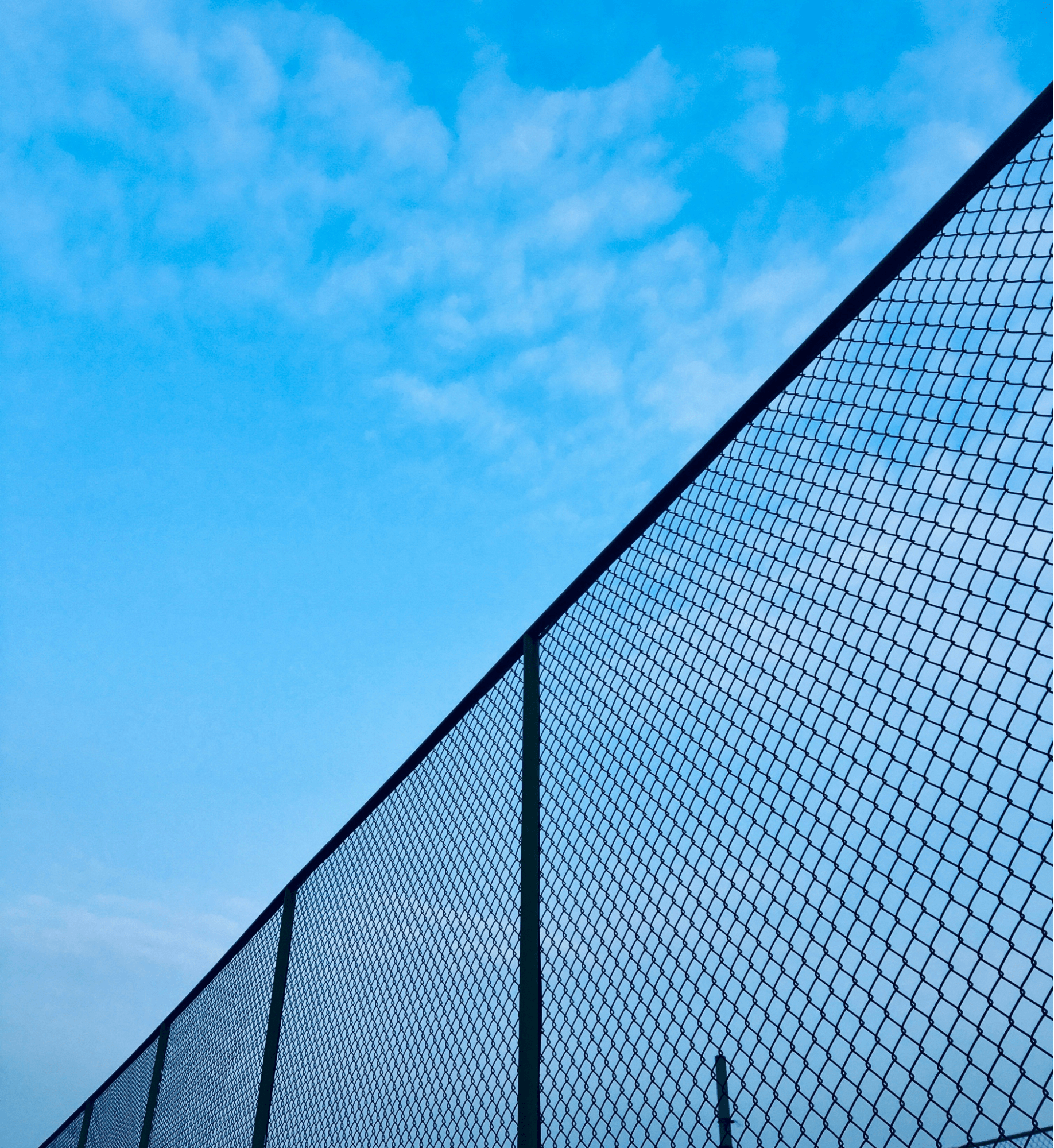 Temporary event fencing against clear view of sky